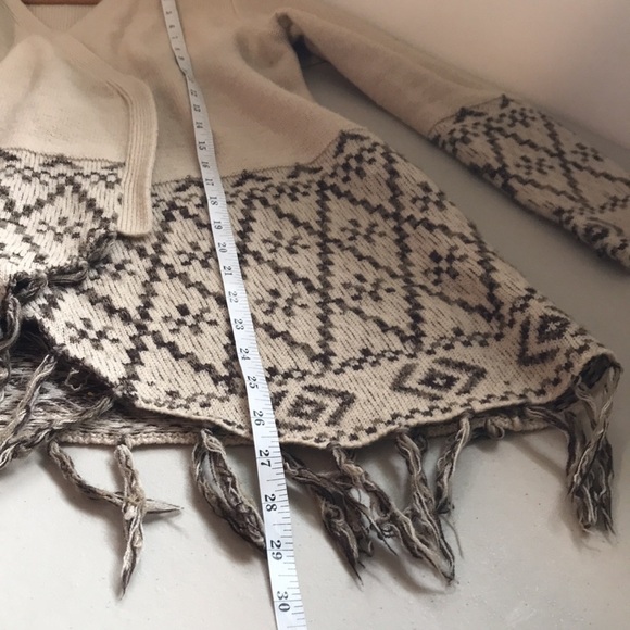 Harlow wool blend Open Front Cardigan with Fringe Black gray Cream Aztec Size S - Picture 11 of 13
